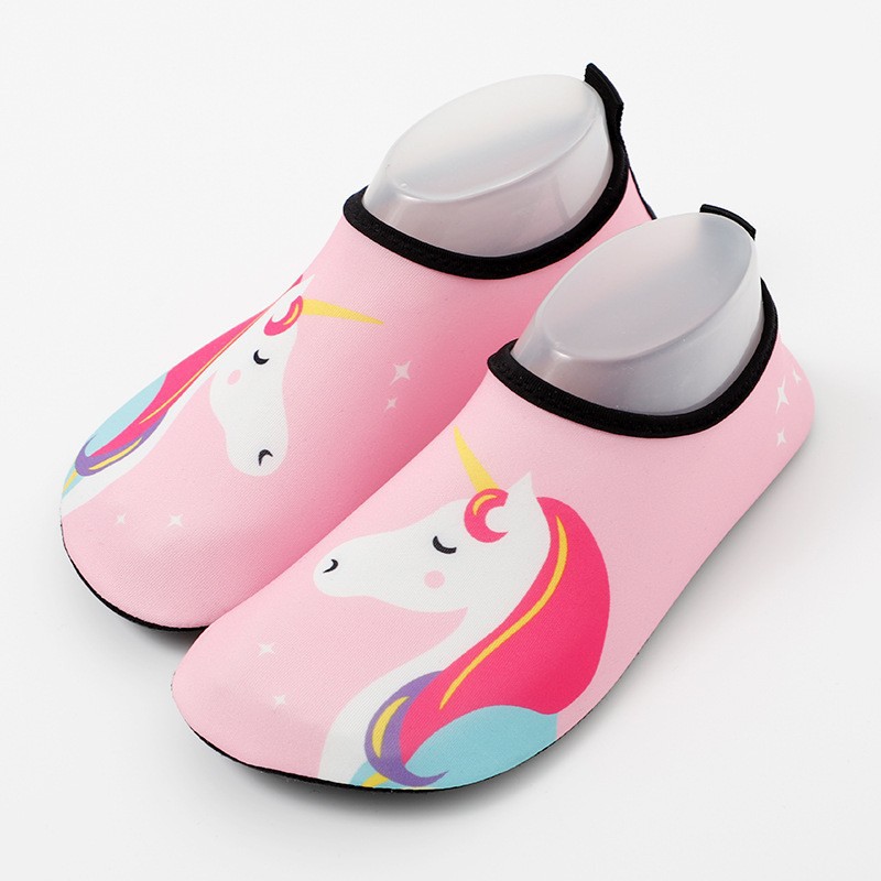 2023 New Children's Beach Shoes Soft and Comfortable Non-Slip Shock Absorbing Cartoon Printed Tracing Shoes Boys and Girls Wading Shoes