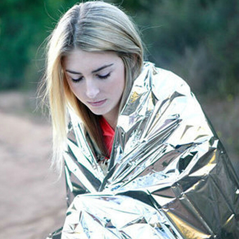 Outdoor portable 130 * 210PET silver emergency blanket emergency blanket life-saving insulation blanket sunscreen blanket Survival Outdoor