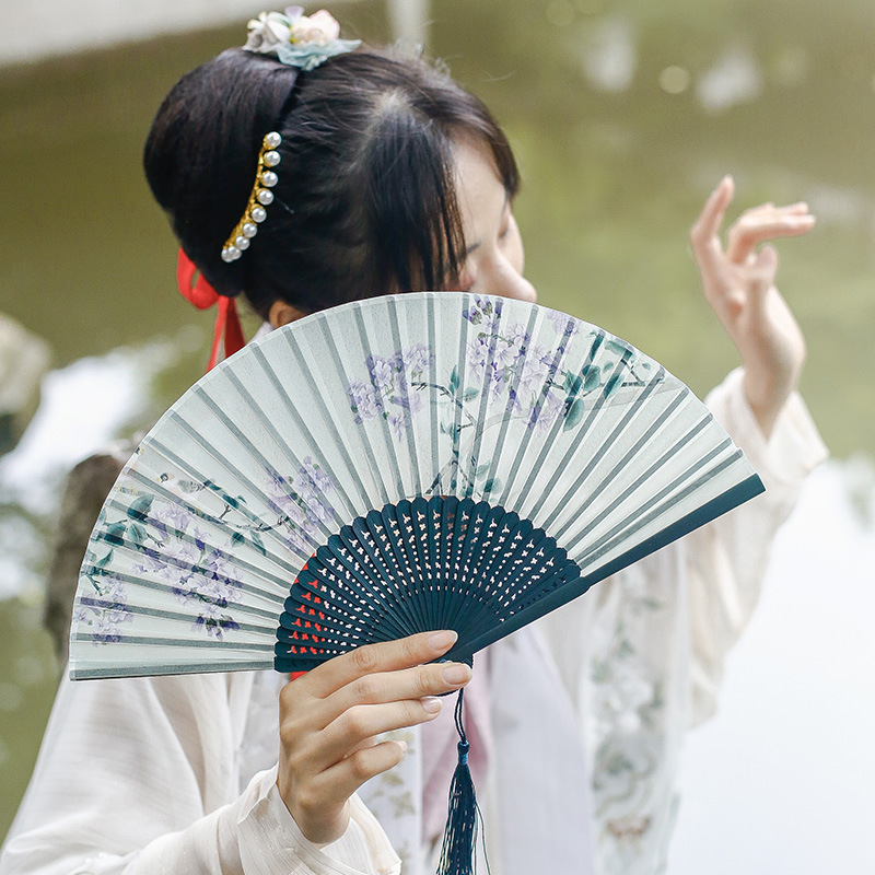 New Chinese Style Suzhou Retro Style Fan Folding Fan Summer Chinese Style Hanfu Portable Folding Fan Women's Small Fan