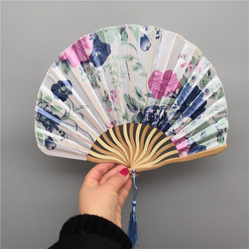 Factory Price Wholesale Brown Keel Pearl Fan Kimono Fan Shell Fan Sunflower Fan Knife Fan Japanese Women Fan Small Gift Giveaway