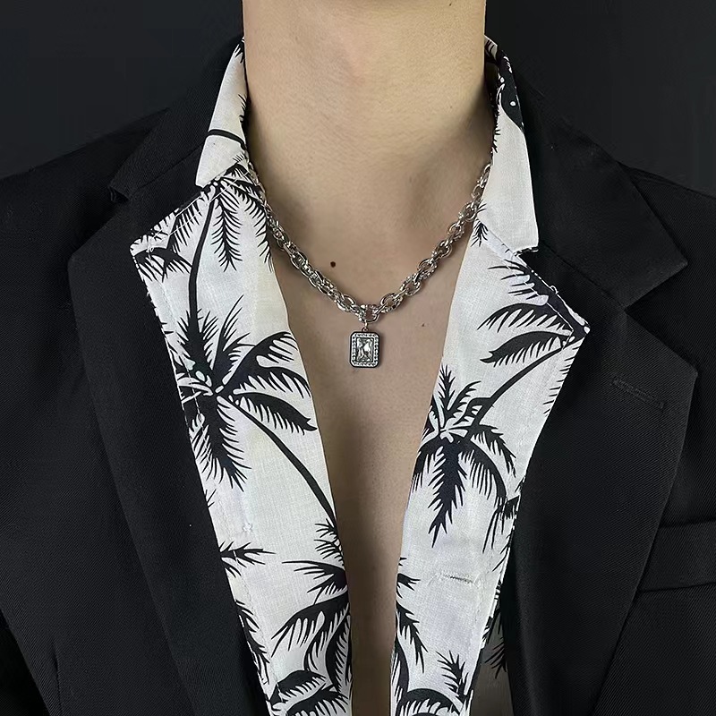 Elegant and Chic Double-Layer Interwoven Hip-Hop Titanium Steel Zirconia Pendant Necklace for Men and Women - Cool and Minimalist Clavicle Chain Accessory