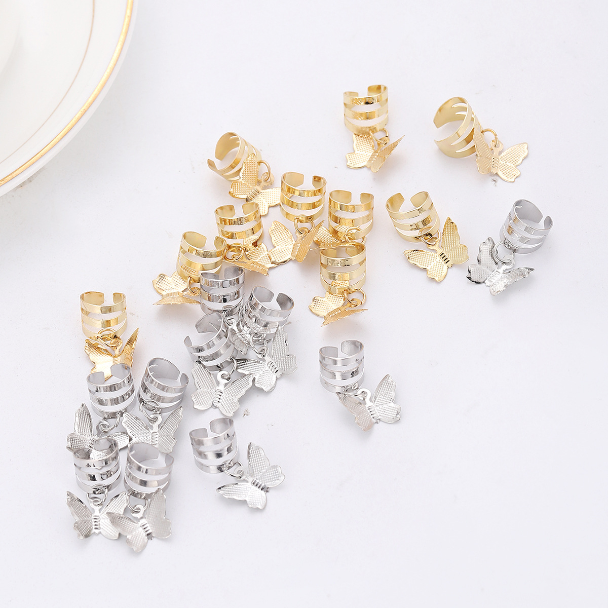 Strictly Selected African Wig Dirty Braid Hair Buckle Butterfly Open Hair Ring Hairpin Retro Hollow Braided Hair DIY Pendant