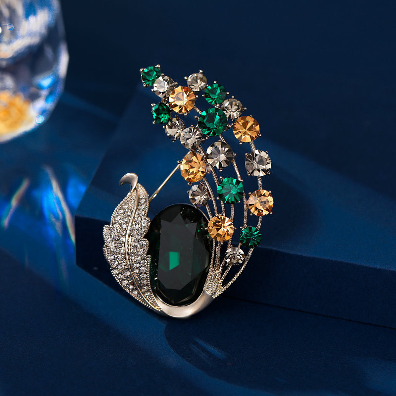 European and American style alloy brooch elegant retro luxury super shiny crystal brooch fashion women's coat corsage pin