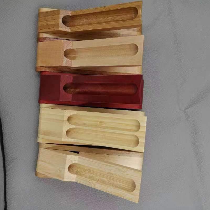 Bamboo pen box factory direct wholesale business gifts bamboo solid wood pen box can be engraved LOGO