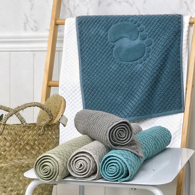 Factory wholesale embroidered logo32 line cotton small feet towel toilet thickened absorbent Japanese mini 240g floor