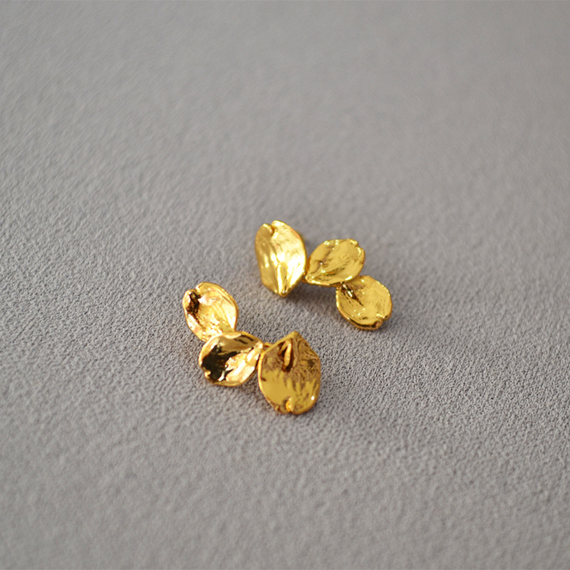 Japanese and Korean niche design irregular texture golden leaves 925 silver needle daily temperament earrings earrings earrings for women