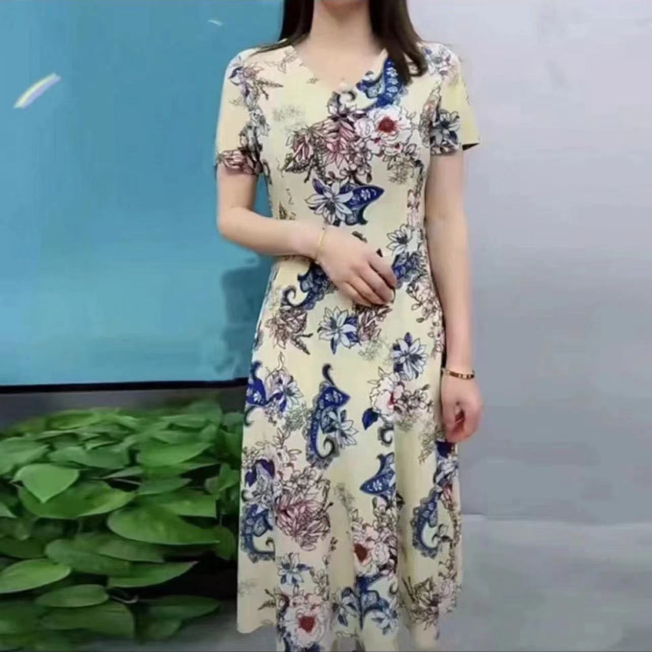 New Dress Women's Short-sleeved Ice Silk Breathable Summer New Belly Covering Slimming Elastic Elegant Mother Dress