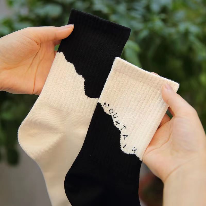 Asymmetric niche stockings women's spring and autumn ins trendy Japanese street personality AB socks male student couple sports socks