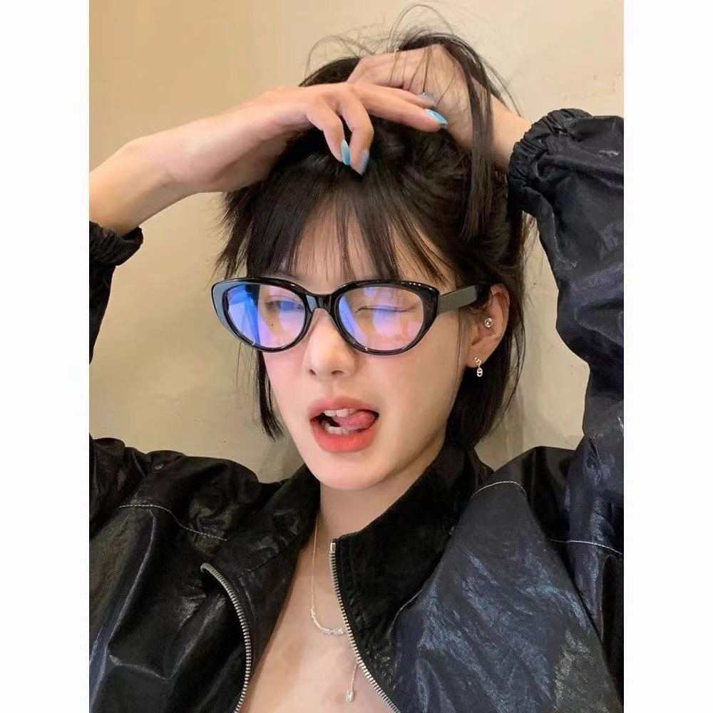 81059 new European and American myopia glasses women's black frame cat's eye flat mirror square round face slimming plain anti-blue light mirror