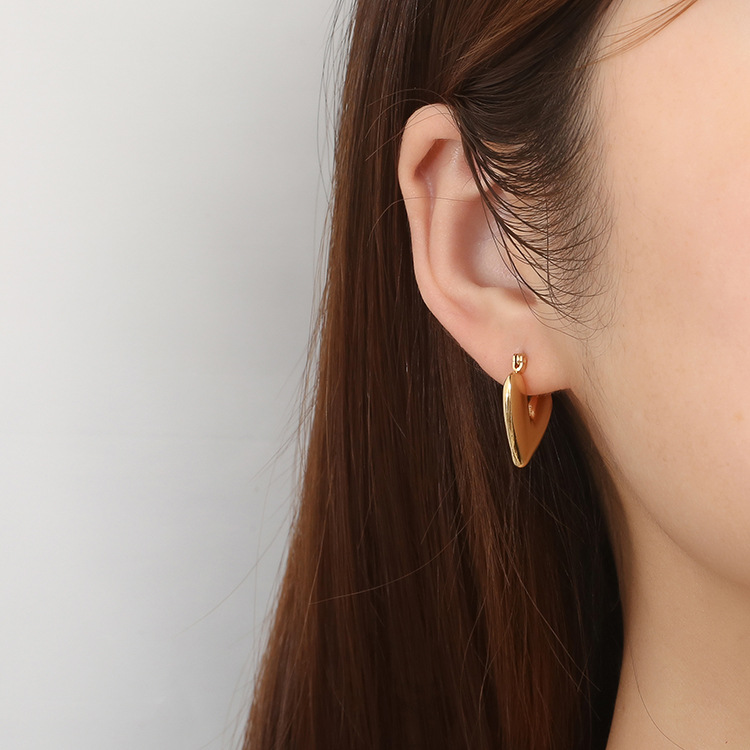 日韩新款不规则爱心钛钢镀金个性简约耳环时尚小众设计饰品耳饰女