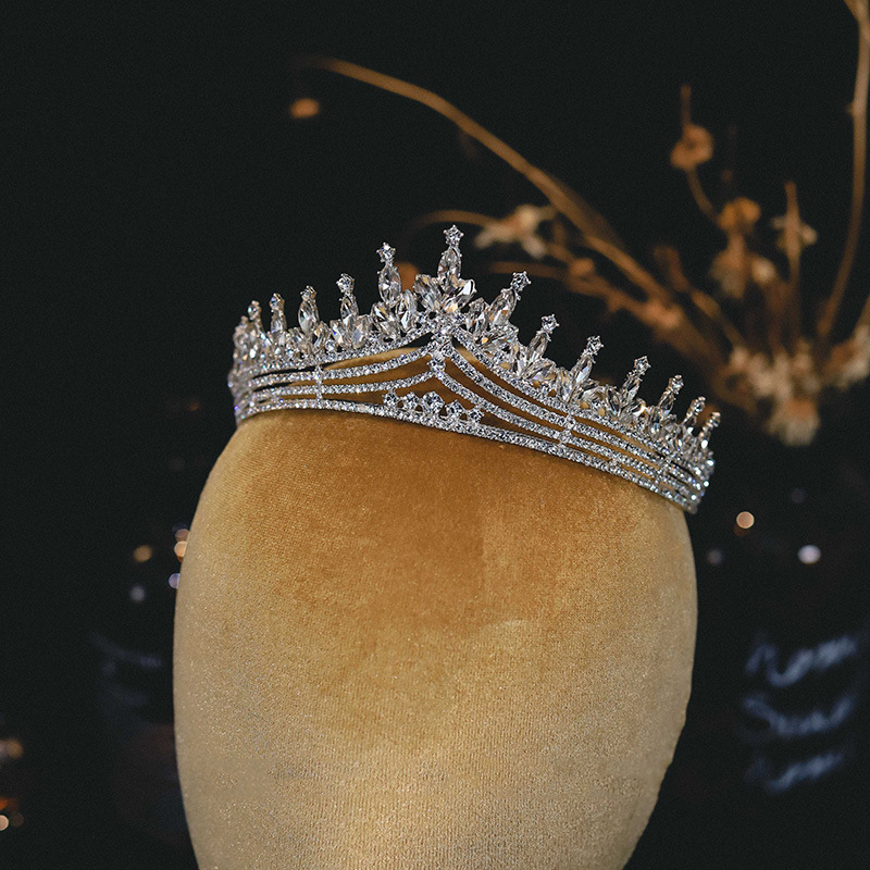 New exquisite rhinestone semicircle Crown bridal wedding headdress photo photography makeup dress wedding dress modeling accessories