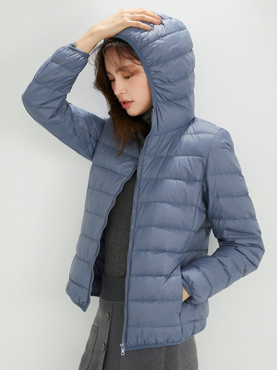 Light down jacket women hooded short 2024 winter new slim 90 white duck plus size coat a generation of hair