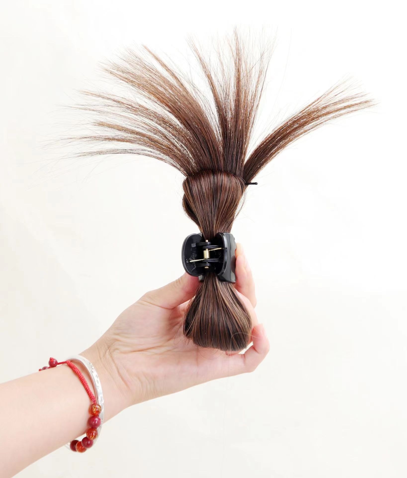 Chicken feather shuttlecock head wig chicken coop head hot girl simulation hair ball head crystal bow wig grip high ponytail
