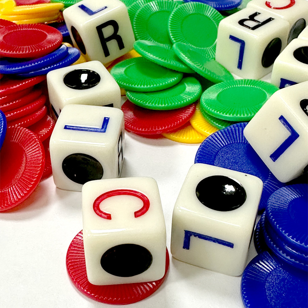 Cross-border hot sale left, middle and right game dice fun four-color game dice LCR with chip barrel English version