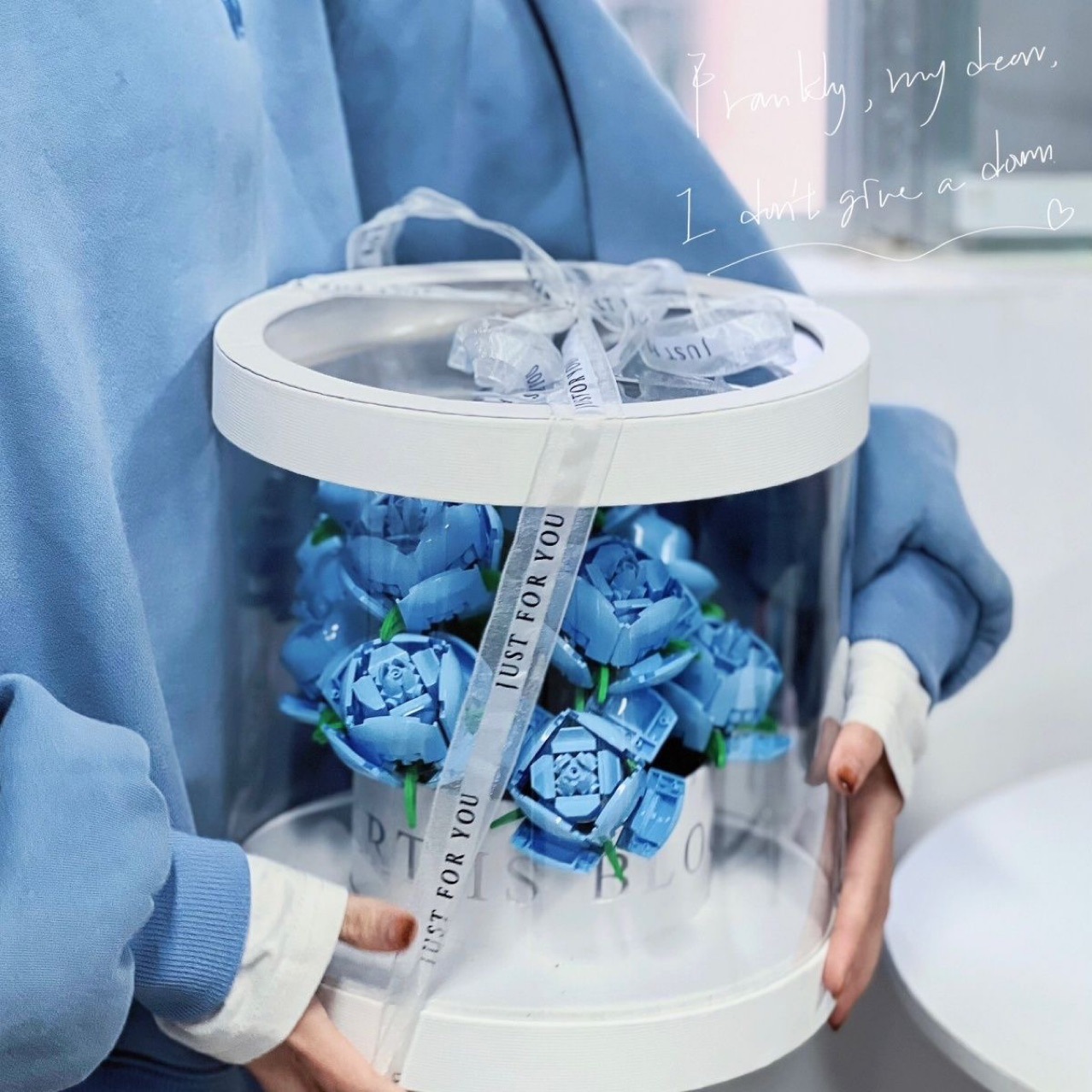 Rose Blocks Hug Bucket Compatible with Lego Eternal Flower Gift Box Pair Blocks Toys for Girlfriend Christmas Gift