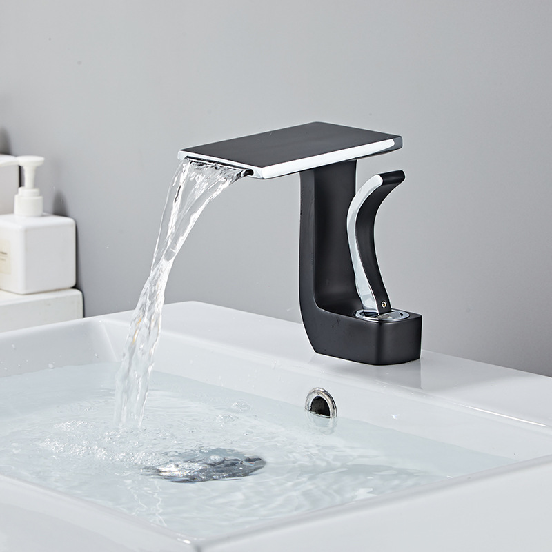 Factory supply new basin hot and cold faucet copper waterfall water outlet bathroom washbasin single hole bathroom wholesale