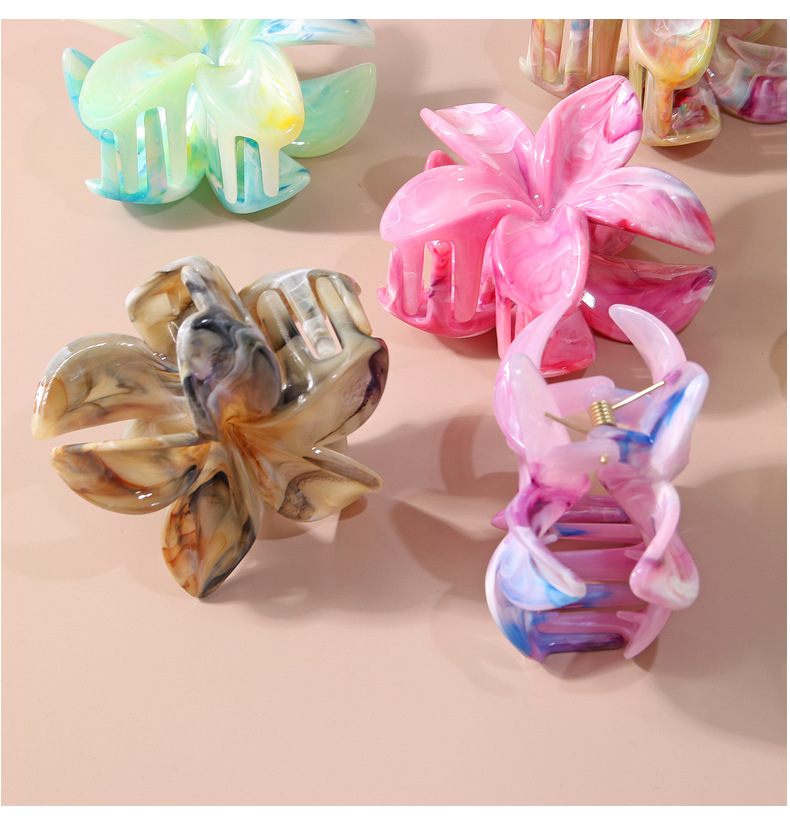 Marble Crown Cross-border Flower Clip Fashion Two-color European and American Petal Shark Clip_voghion.com