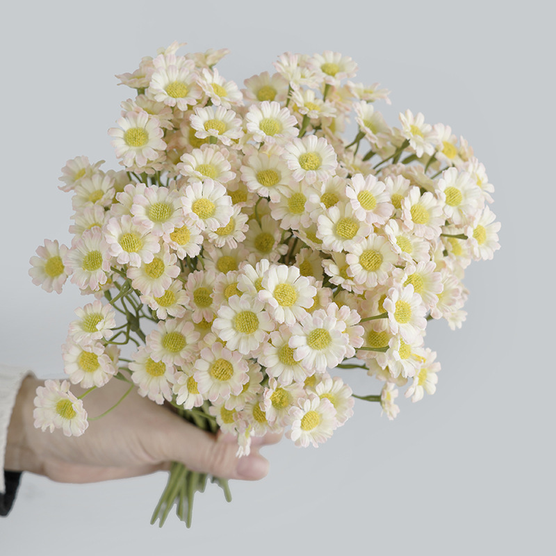 Korean ins style fresh simulation white Daisy fake flower studio shooting props simulation handle beam chamomile