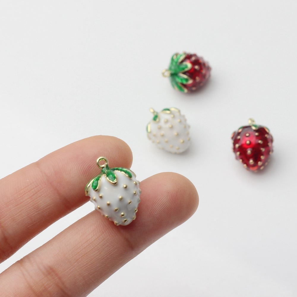 Korean version of small fresh alloy oil drop three-dimensional fruit strawberry cute small pendant diy Handmade Jewelry earrings accessories