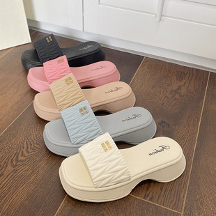 Cross-border Explosions 2024 New Slippers Women's Summer Outer Wear Thick Bottom Non-slip Fashion All-match Sandals and Slippers Women's Foreign Trade