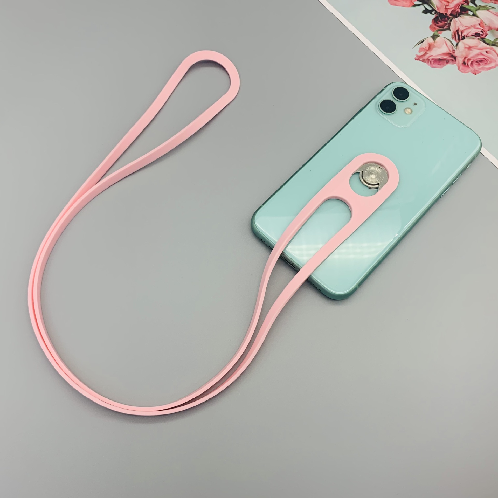 Spot wholesale silicone mobile phone lanyard doll mobile phone anti-lost lanyard certificate badge lanyard neck rope