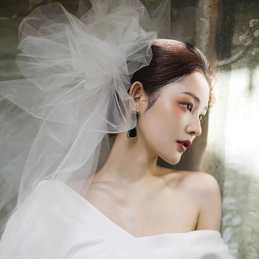 Hand-held Shaped Shaped Shaped Shaped Shaped Shaped Shaped Shaped Shaped Shaped Shapes Hair Accessories Wedding Accessories Photo Studio Tour