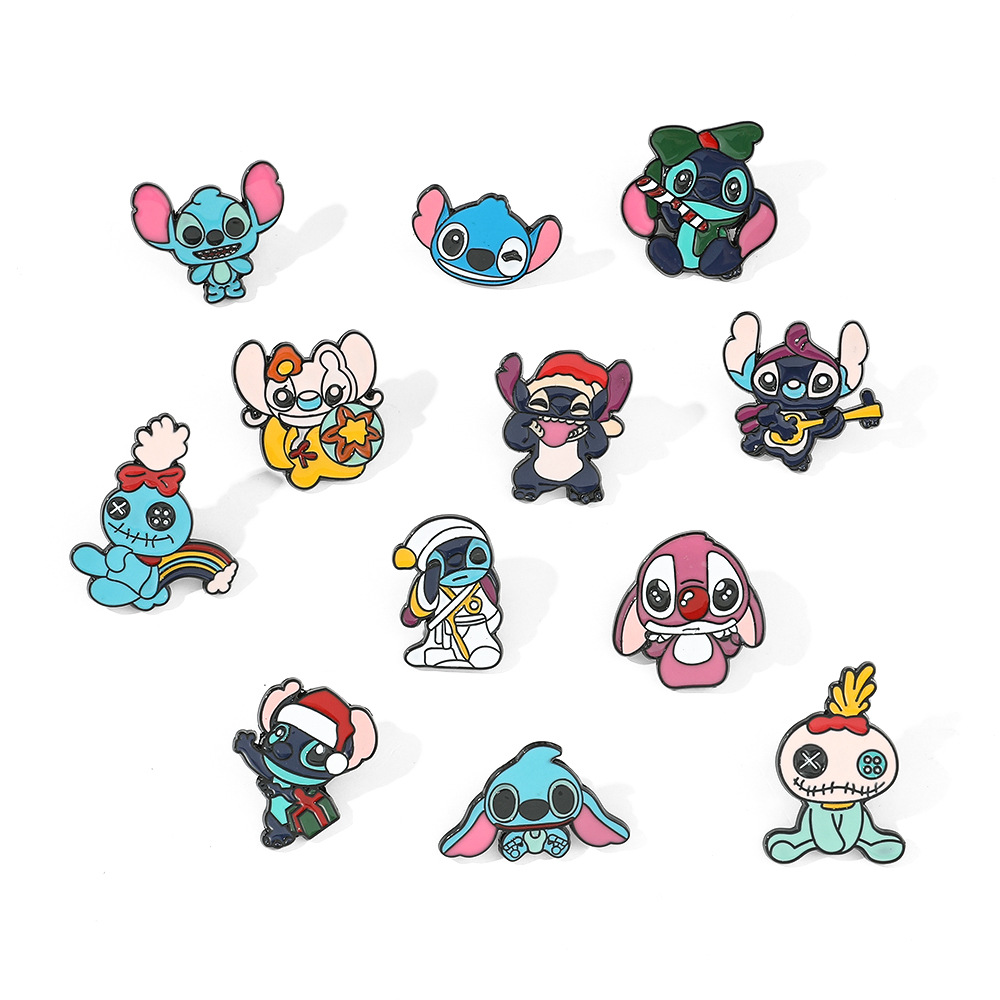 Brooch Wholesale 100 Stitch Brooch Cartoon Anime Metal Badge Star Wars Master Yoda