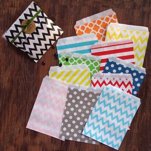 13x18 paper bag suit four-leaf clover wave wave Kraft paper bag Cookie Candy biscuit gift packaging bag