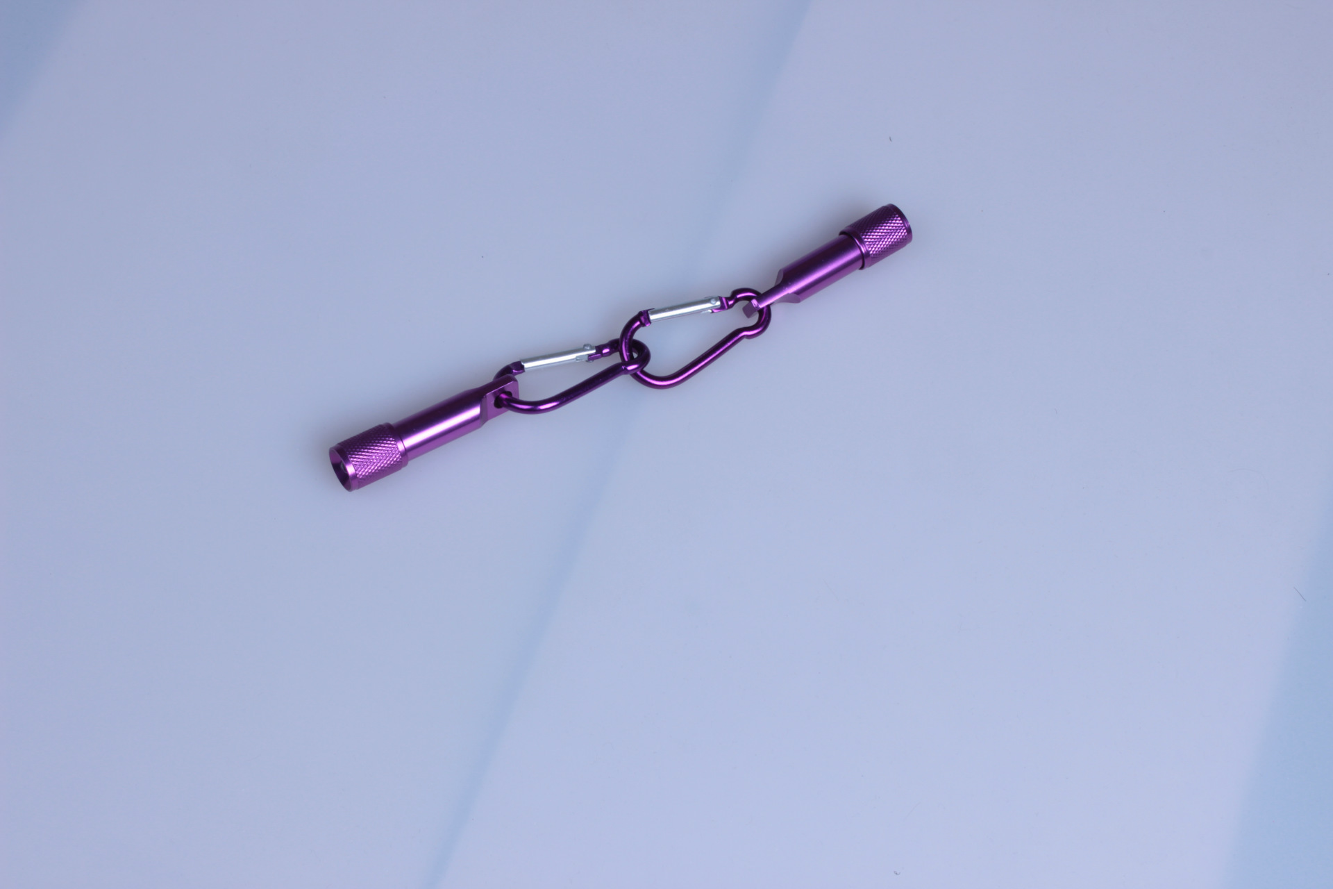 Aluminum alloy flashlight mountaineering buckle flashlight LED mini strong light flashlight manufacturers wholesale
