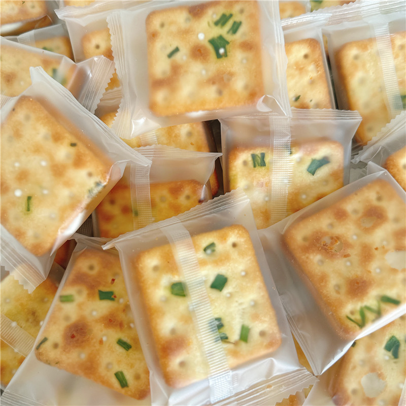 Bulk 500g scallion-flavored cow rolled biscuits nostalgic handmade beetle sandwich biscuits pastries casual snacks wholesale