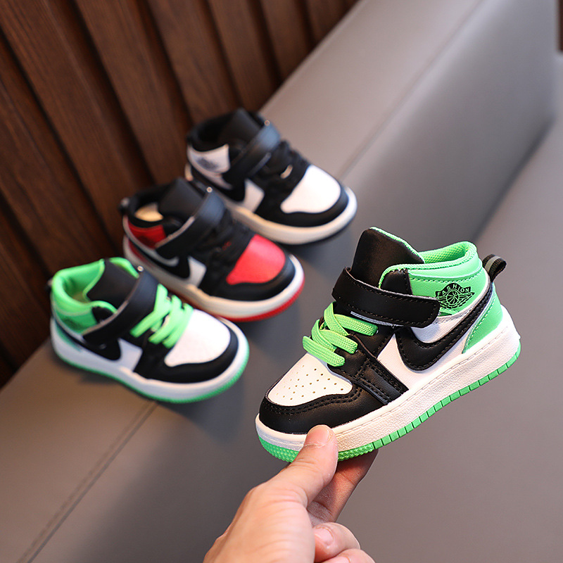 Autumn 2022 new children's shoes boys soft bottom comfortable sports casual shoes Korean fashion girls shoes