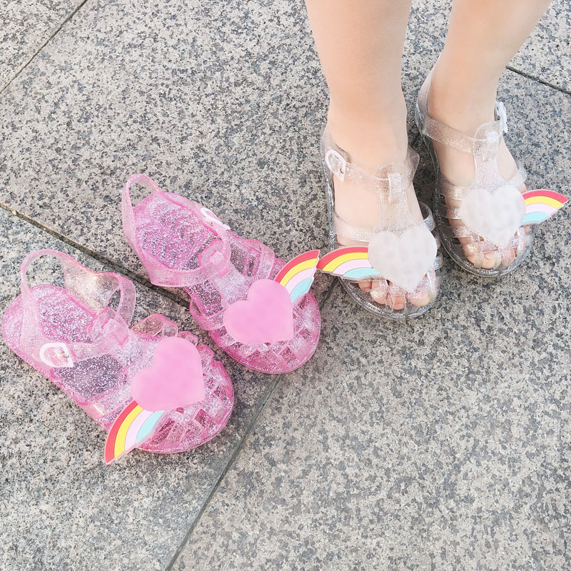 Korean version of summer small and medium-sized girls and children's Baotou jelly sandals and slippers children's love wings Roman shoes single-layer shoes beach shoes