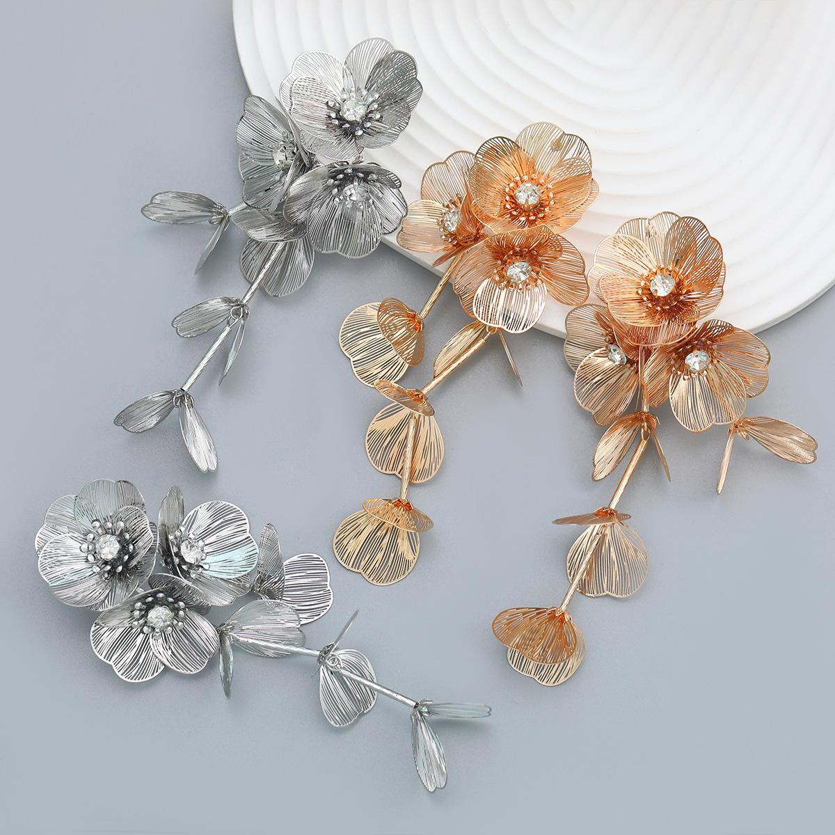 Spring New Alloy Flower Earrings Exaggerated European and American Earrings Women's Multi-layer Metal Feeling Flower Earrings Cross-border Sources 
