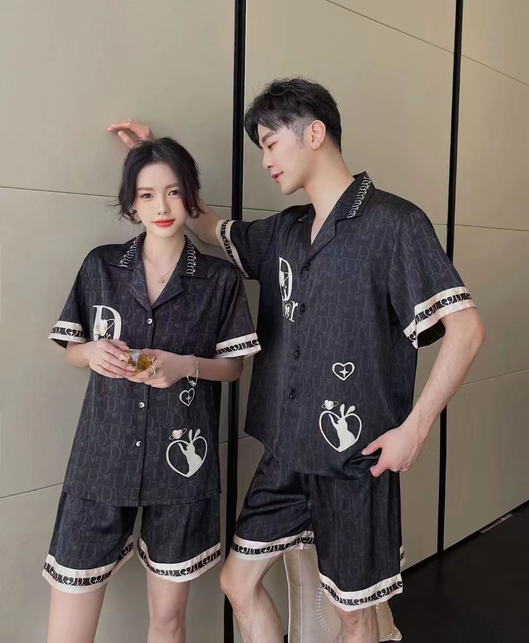 Couple Pajamas Internet Popular Summer Ice Silk Short-sleeved Shorts Suit Men's and Women's High-end Spring and Summer Thin Home Clothes
