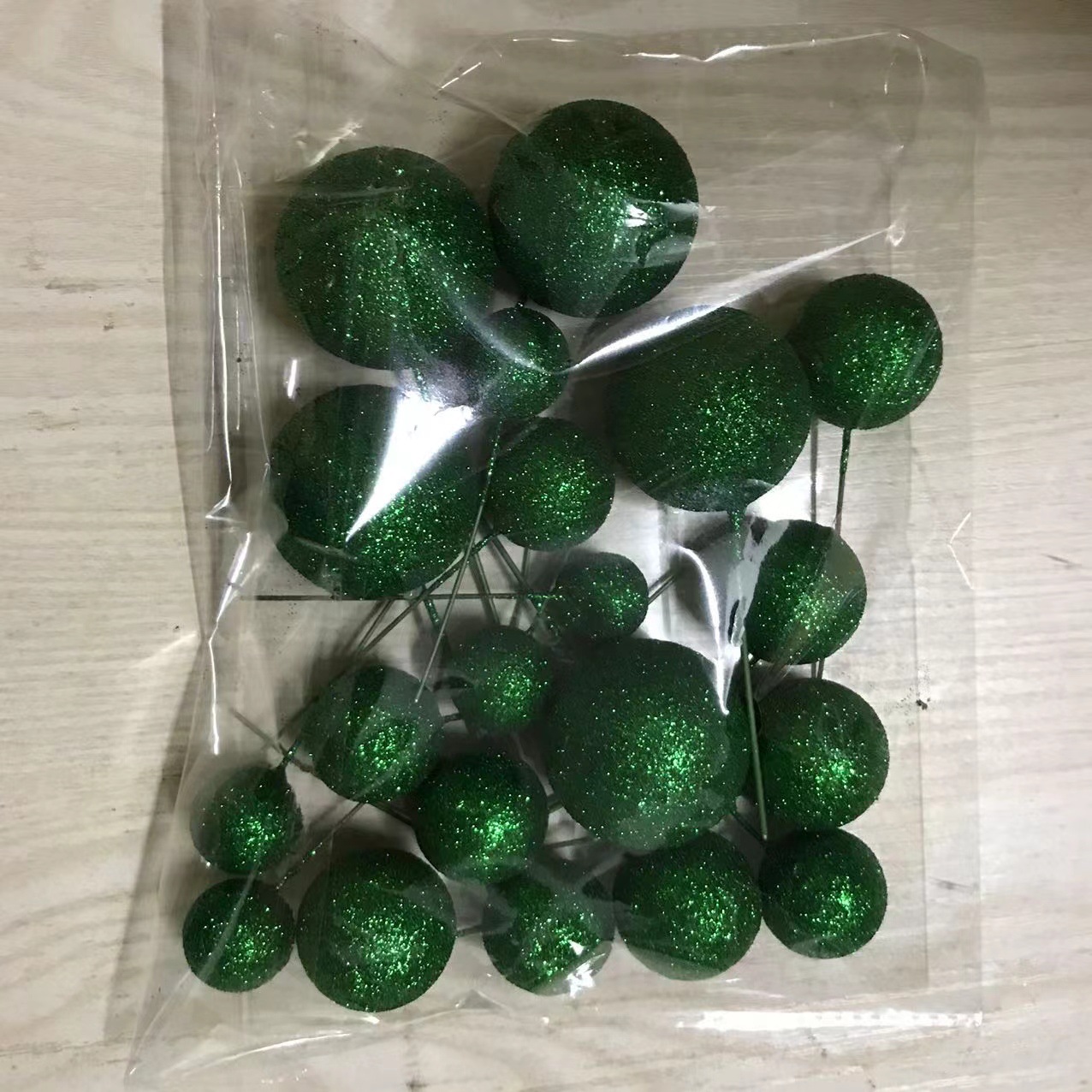 Wholesale gold ball silver ball color ball glitter ball glitter Golden cake foam ball decorative plug-in spot