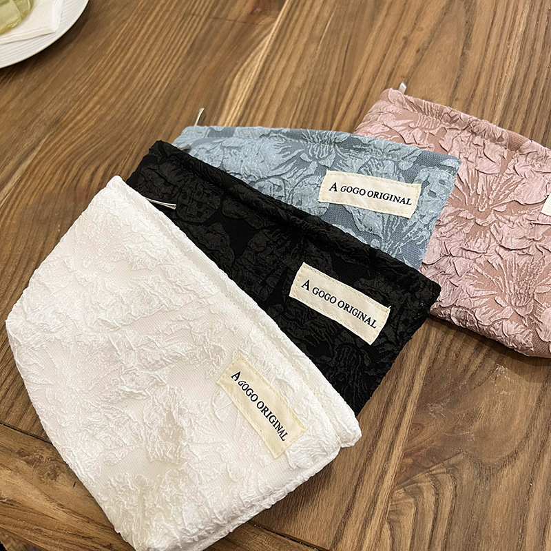 Girl's Makeup Bag Small Storage Bag Air Cushion Lipstick Pencil Bag Canvas Zipper Bag Cosmetics Carry-on Wash Bag