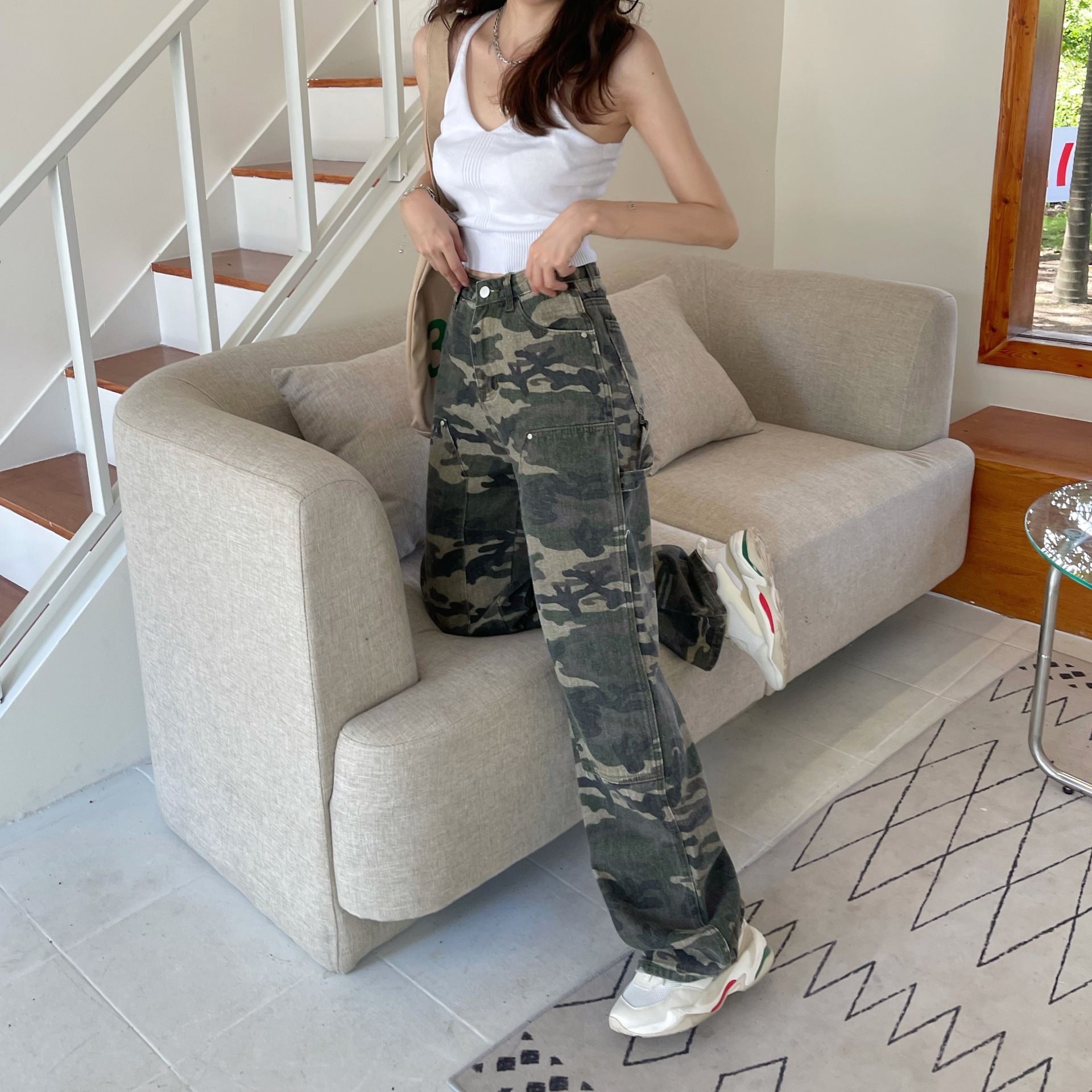 High Street hot girl retro Army Green camouflage workwear jeans women's 2020 Autumn New wide leg straight pants