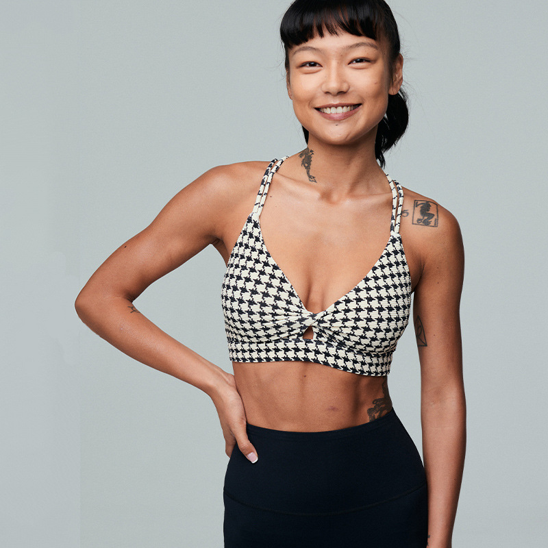 Black and White Stripe Printed Yoga Suit Gather Shockproof Sports Underwear Sexy Cross Sling Beautiful Back Bra with Chest Pad