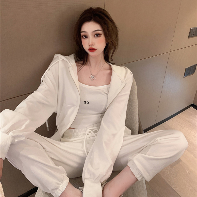 2025 Early Spring Hong Kong Style New Leisure Sports suit Women's Trousers Zipper Sweatshirt Jacket Women's Sling Three-Piece Trendy