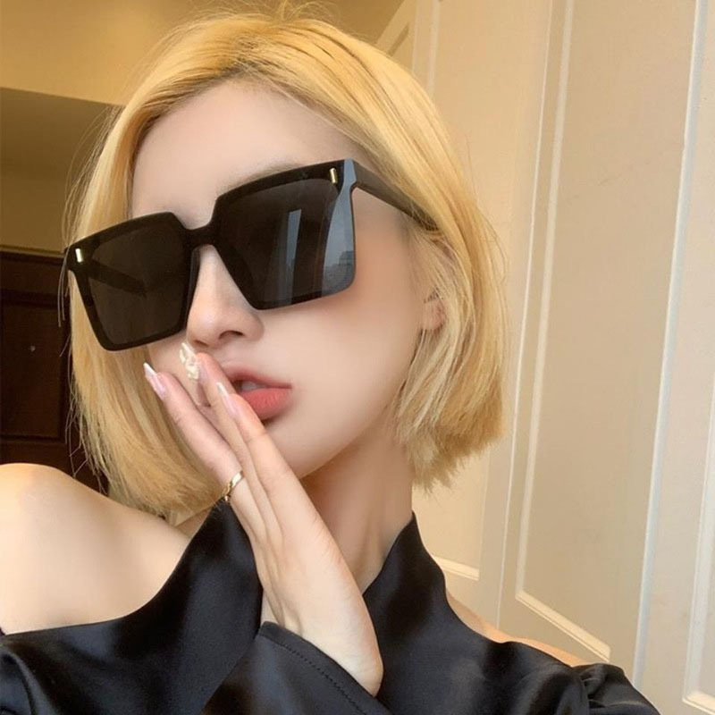 New Large Frame Trendy Internet Celebrous Sunglasses Little Red Book Women's High Sense Box Sunglasses Shake Tone Same Style UV Protection