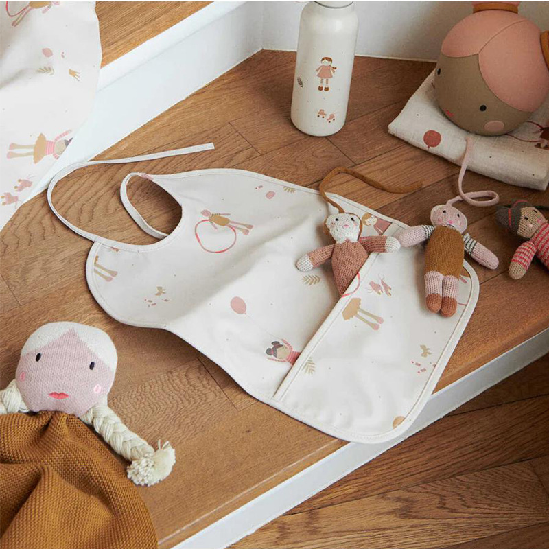 2022 Denmark New Baby Waterproof Dirty-proof Rice Bag Baby Bib Bib Cute Printed Baby Spit Towel