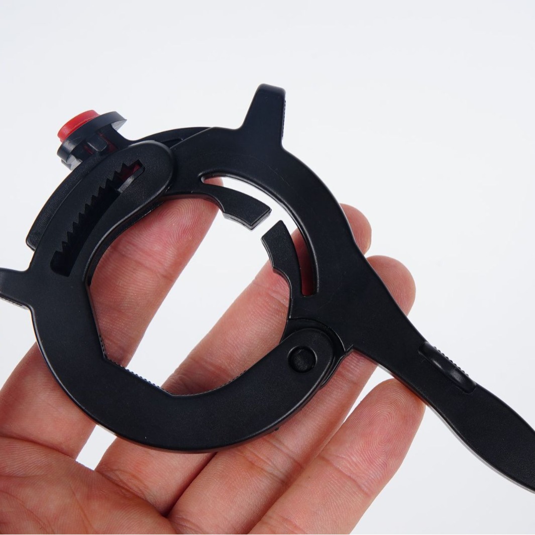 Electric vehicle throttle booster constant speed cruise power-saving booster hand handle motorcycle throttle clip modification accessories