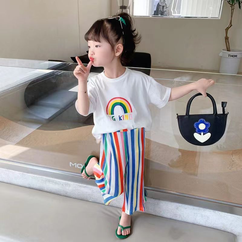 夏季女童套裝寶寶洋氣兒童個性潮韓版彩虹字母T恤拼色條紋闊腿褲