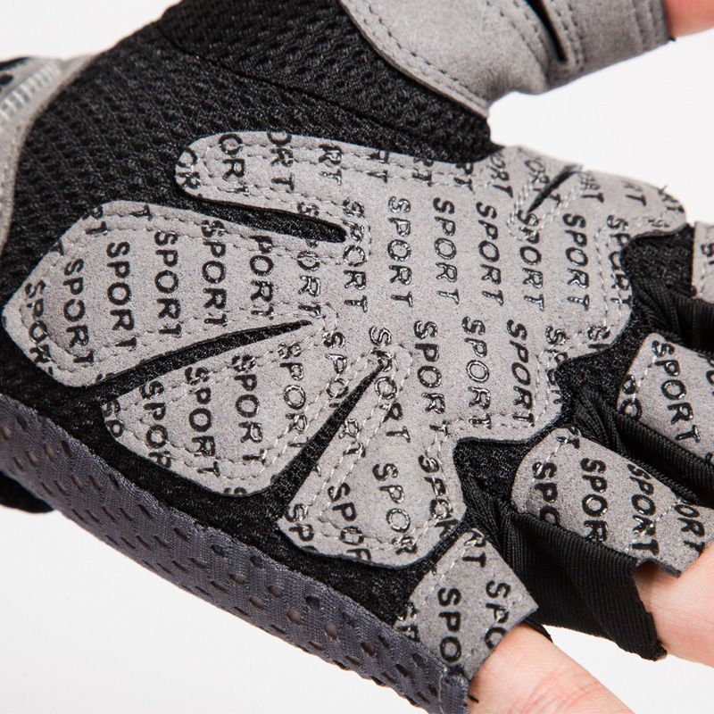 Fitness gloves half finger men and women breathable mesh gym sports yoga non-slip anti-cocoon riding sports gloves