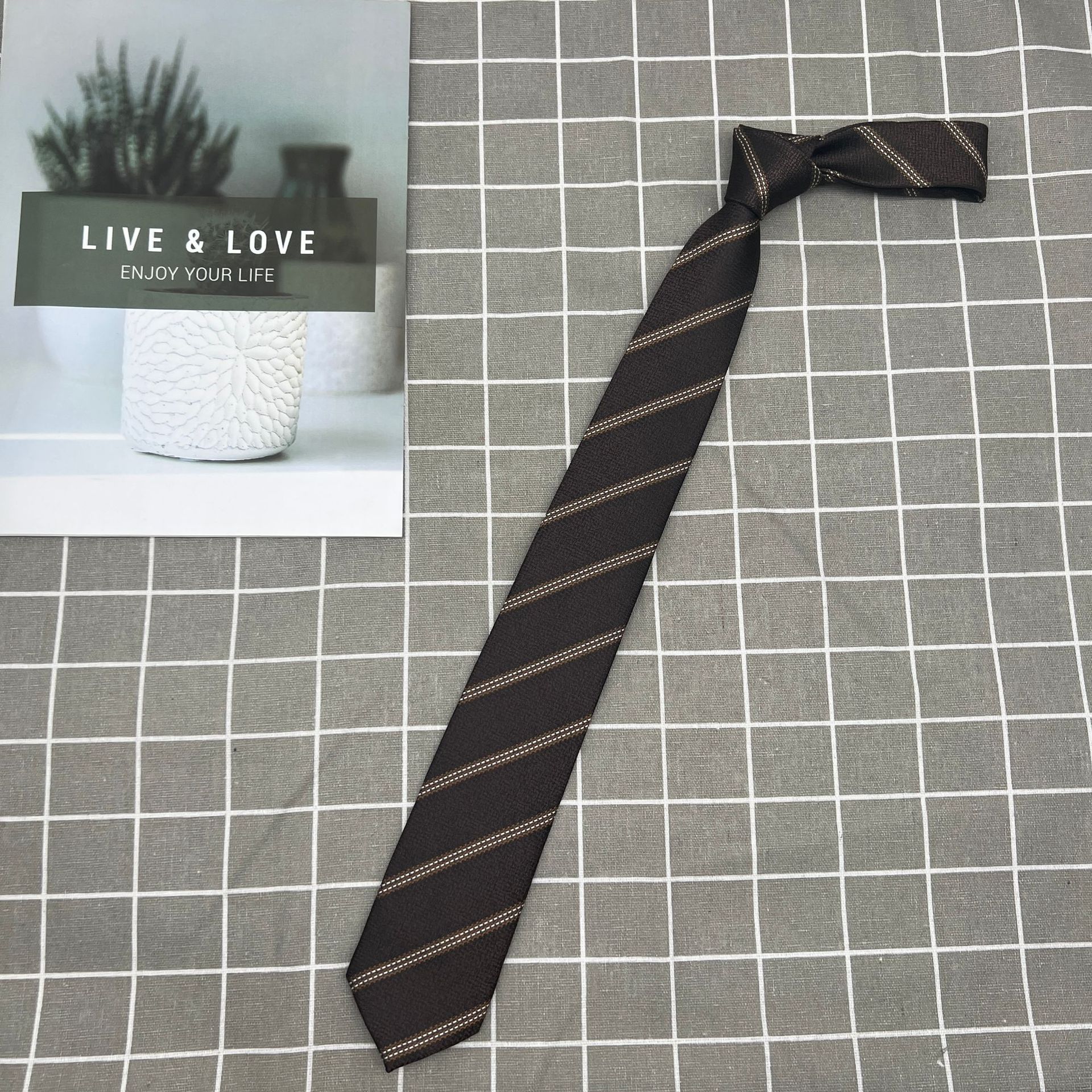 jk Striped Tie Women's dk Crown Tie Japanese Style College Style Shirt Decoration Hand Tie Men's and Women's System Wine Red Bow Tie