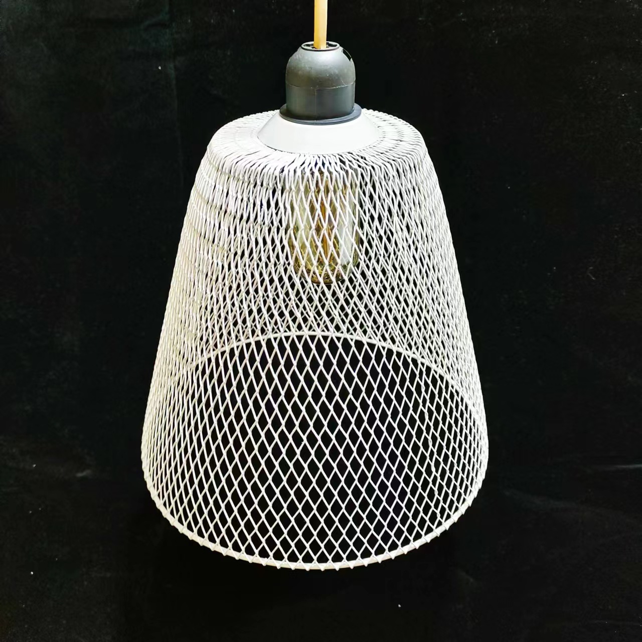 Cross-border popular mesh iron hollow simple geometric lighting accessories home milk tea shop entrance lampshade shell