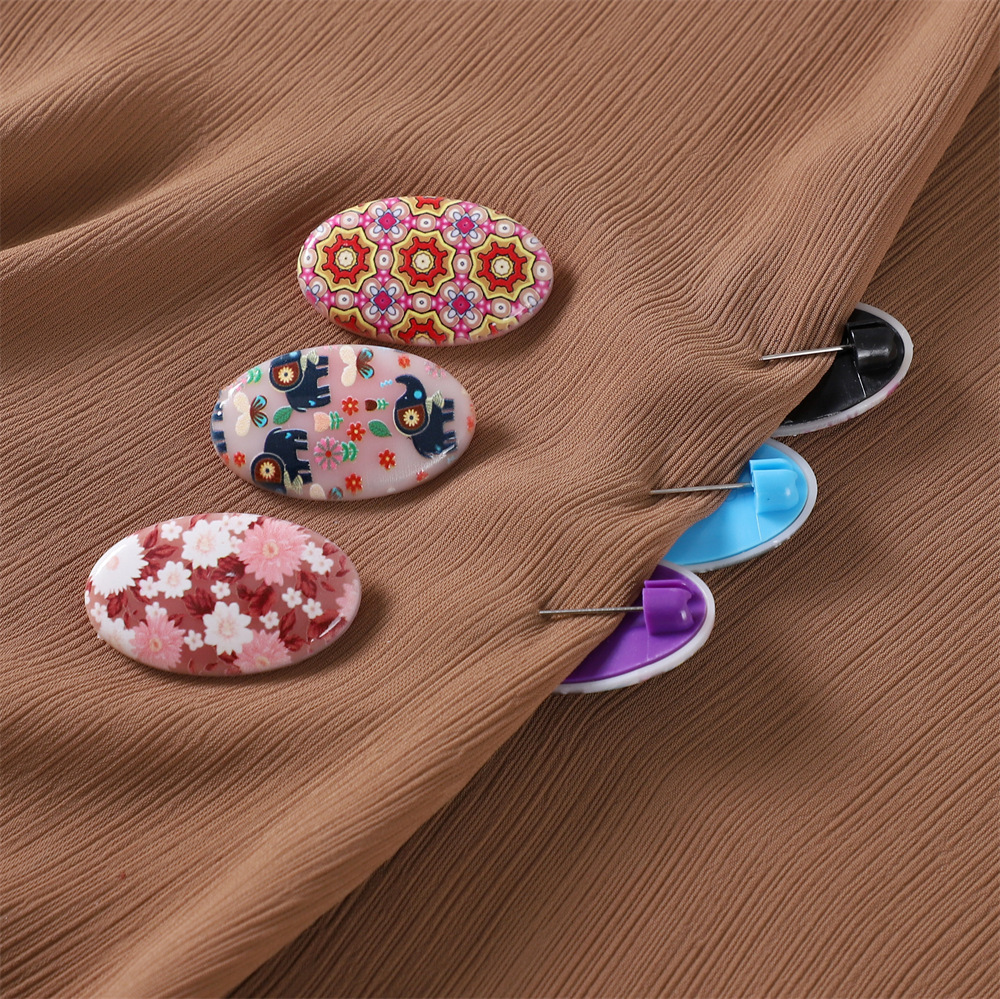 New Cross-border Cover Pin Jewelry Large Size Printed Oval Safety Pin Retail Fixed Scarf Pin Three Pack