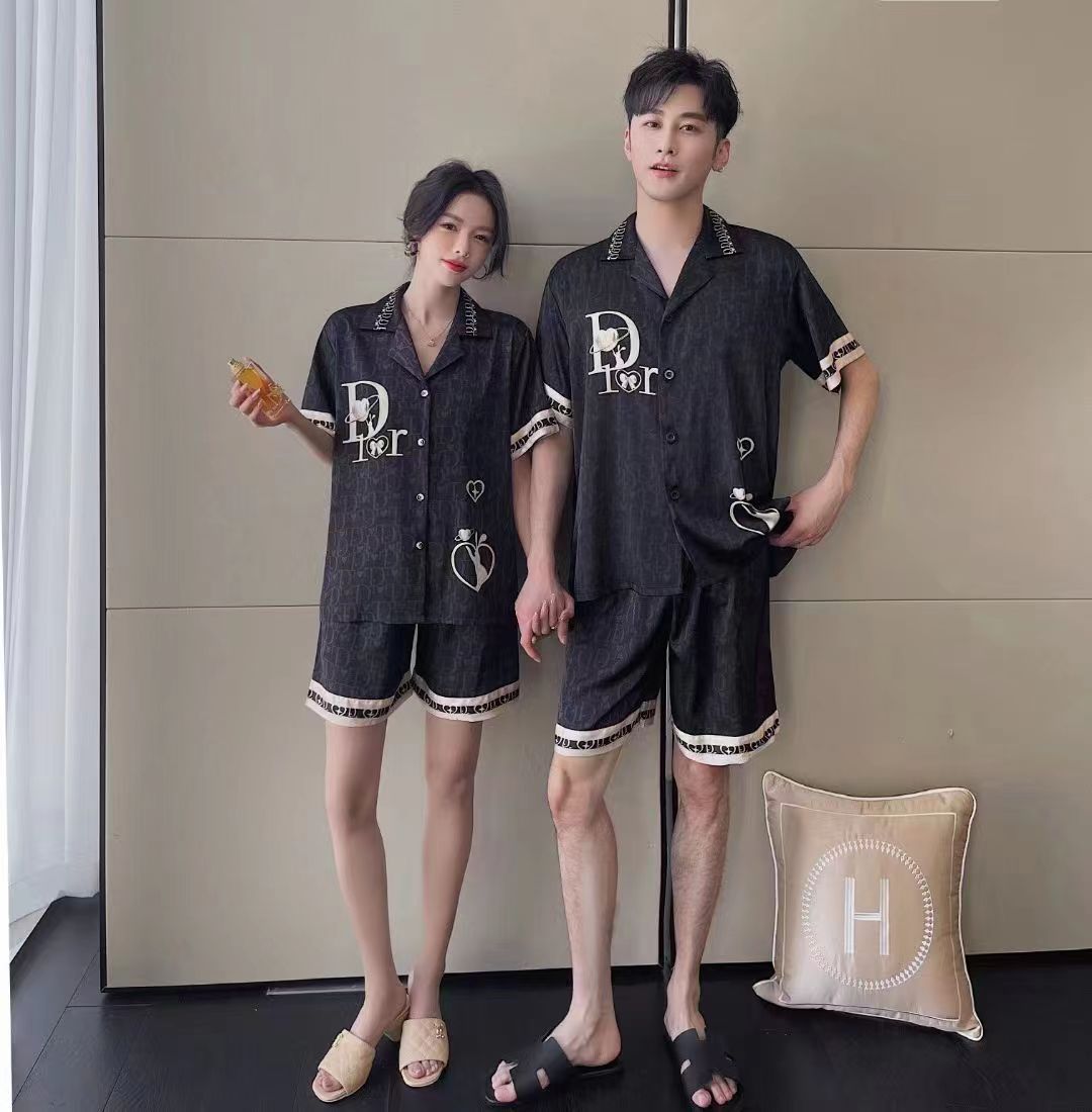 Couple Pajamas Internet Popular Summer Ice Silk Short-sleeved Shorts Suit Men's and Women's High-end Spring and Summer Thin Home Clothes