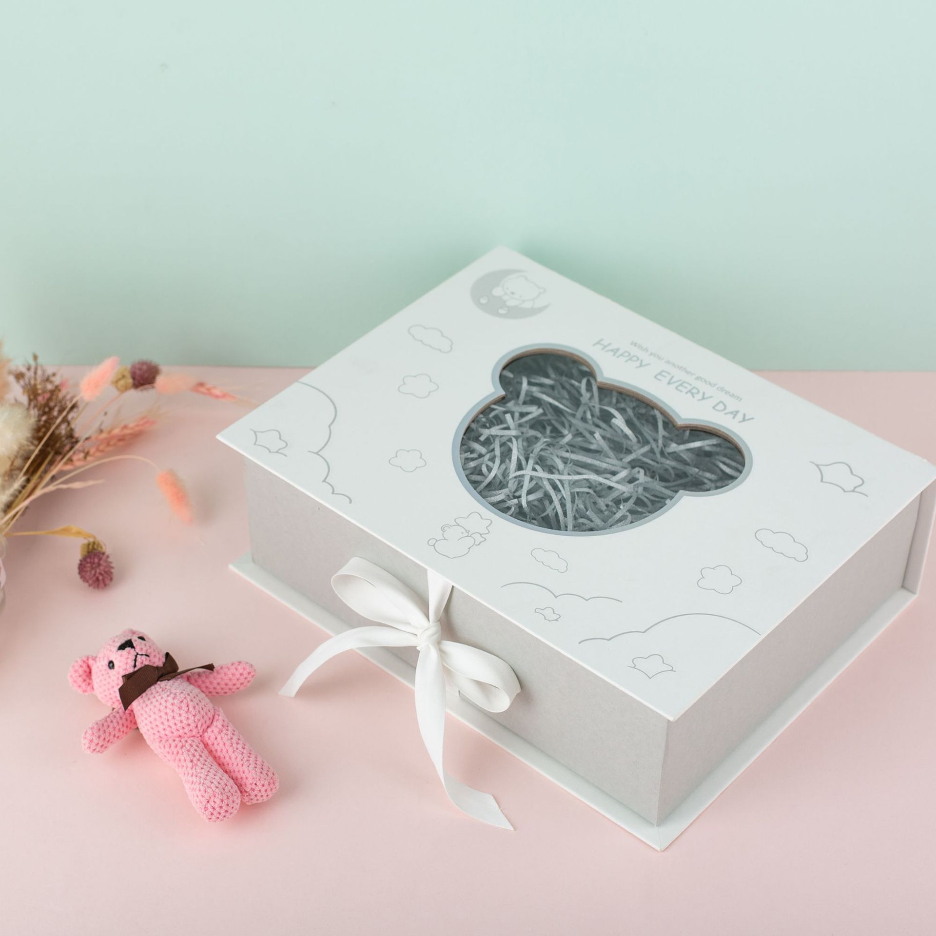 Birthday gift high-grade hand gift box portable wedding jewelry storage candy empty box wholesale