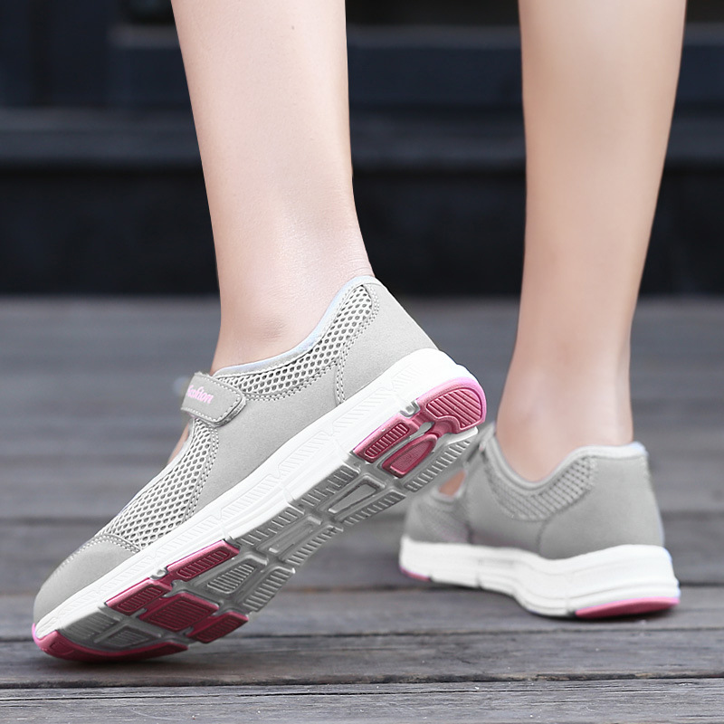 Cross-border 2021 Summer Mesh Soft-soled Walking Shoes Women's Lightweight Large Size Velcro One-step Lazy Women's Breathable Shoes